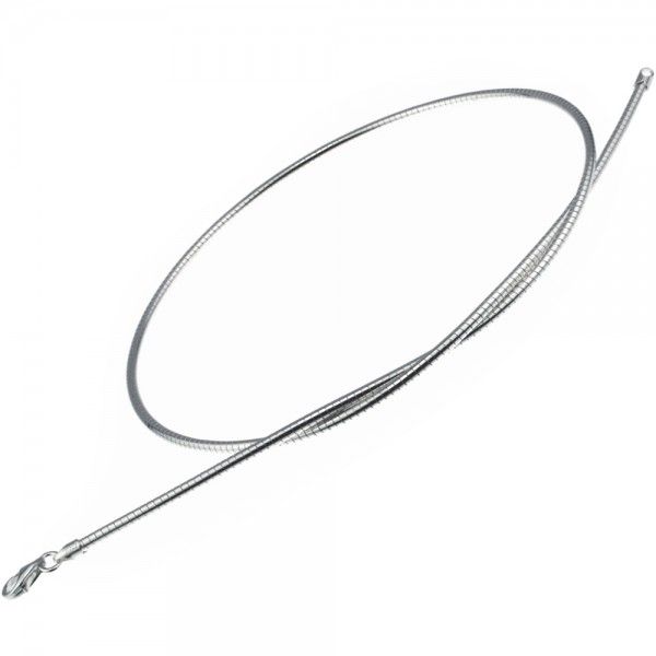 Ronde omega ketting van 925 zilver. Dit collier is 2,0 mm breed en uit voorraad leverbaar in 3 lengtematen: 42 cm, 45 cm en 50 cm.