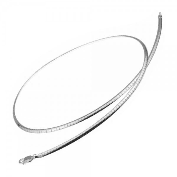 Platte omega ketting van 925 zilver. Dit collier is 2,75 mm breed en leverbaar in 3 lengtematen: 42 cm, 45 cm en 50 cm.